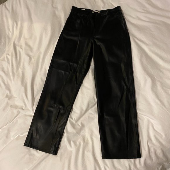 Levi's Faux Leather Ribcage Straight Jeans - Picture 2 of 7